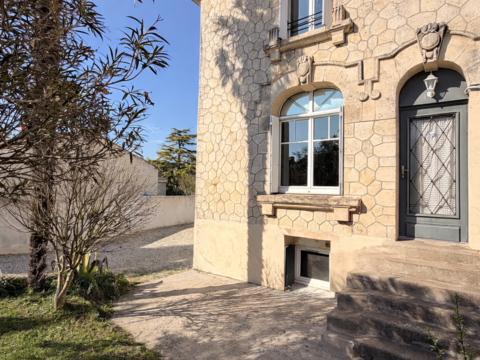   Vente Maison de village 5 pi�ces Maison - 5 pi�ce(s) - 160 m�