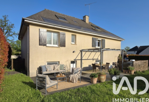   Vente Maison traditionnelle 7 pi�ces Maison - 7 pi�ce(s) - 133 m�