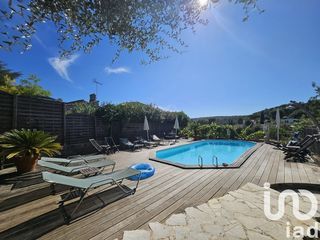  Maison � vendre 12 pi�ces 323 m�