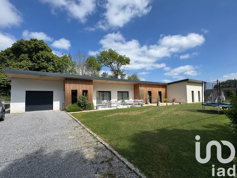   Vente Maison d'architecte 7 pi�ces Villa - 7 pi�ce(s) - 170 m�