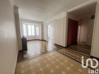  Immeuble � vendre 254 m�