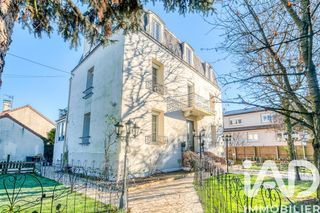  Maison � vendre 9 pi�ces 218 m�