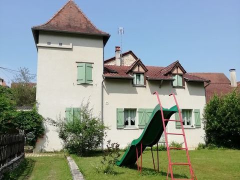   Vente Maison de village 6 pi�ces Maison - 6 pi�ce(s) - 298 m�