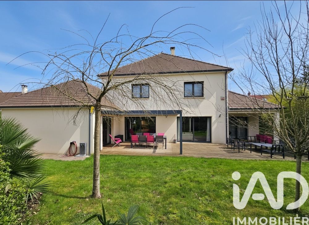 � vendre  Villa Magny-le-Hongre (77700)