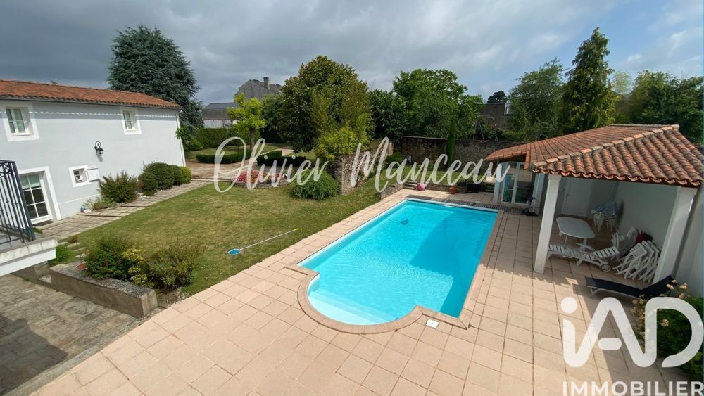 � vendre  Maison Les Herbiers (85500)