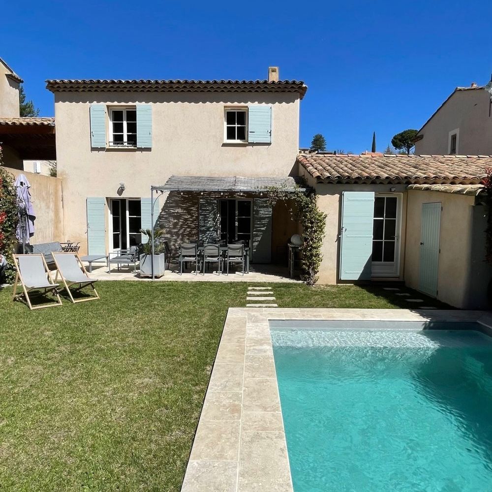 � vendre  Maison �guilles (13510)