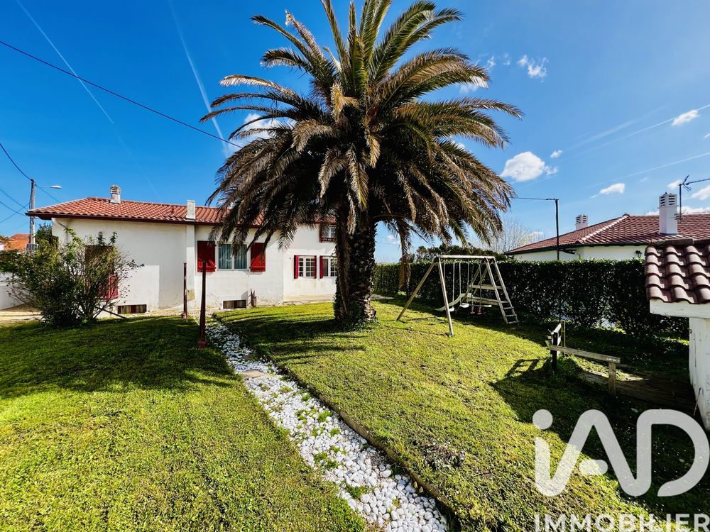 � vendre  Maison Gu�thary (64210)