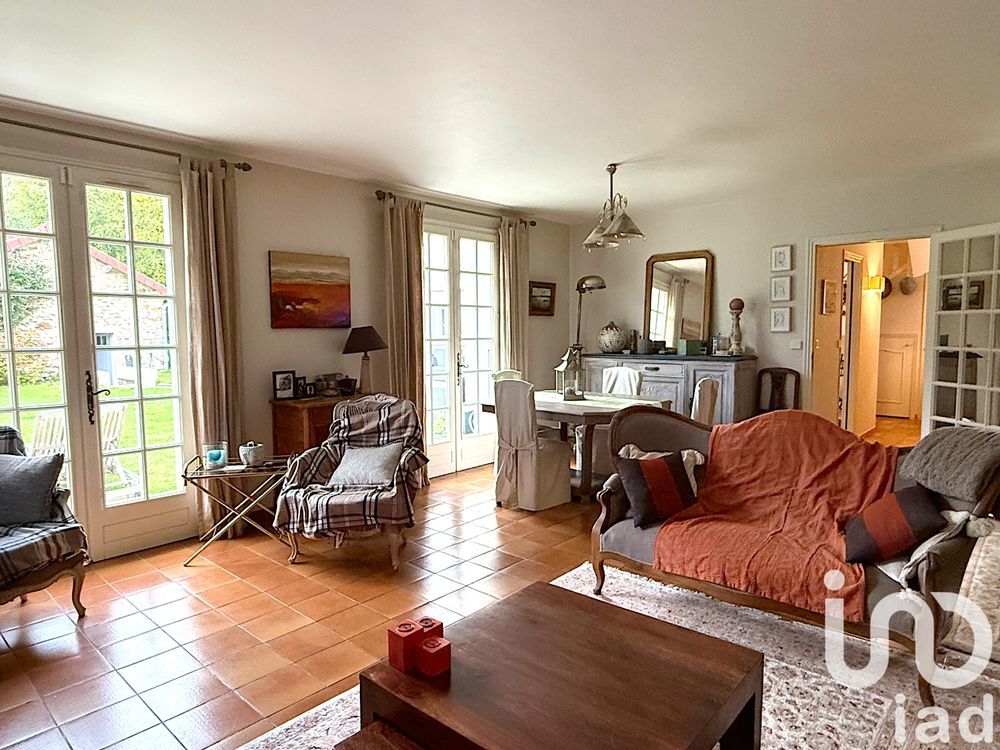 � vendre  Maison Montfort-l'Amaury (78490)