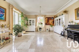  Maison � vendre 11 pi�ces 323 m�