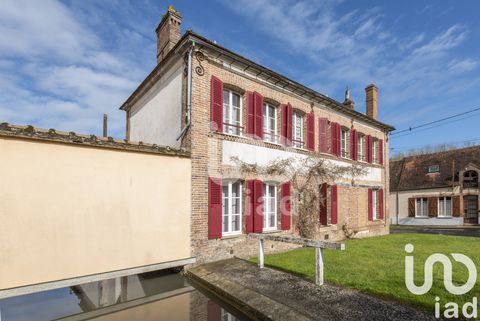   Vente Maison/villa 8 pi�ces Maison - 8 pi�ce(s) - 157 m�