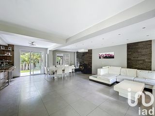  Maison � vendre 7 pi�ces 165 m�