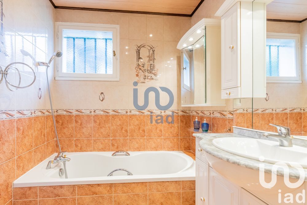 � vendre  Maison L'Ha�-les-Roses (94240)