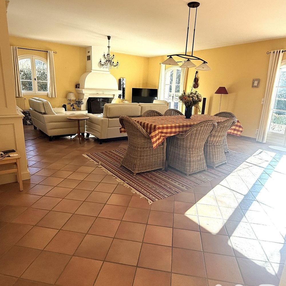 � vendre  Maison Flassans-sur-Issole (83340)