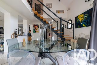  Maison � vendre 9 pi�ces 210 m�