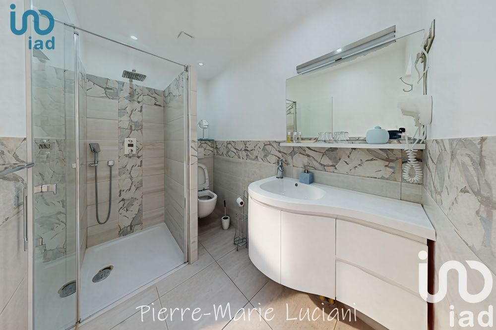 � vendre  Maison Cucuron (84160)