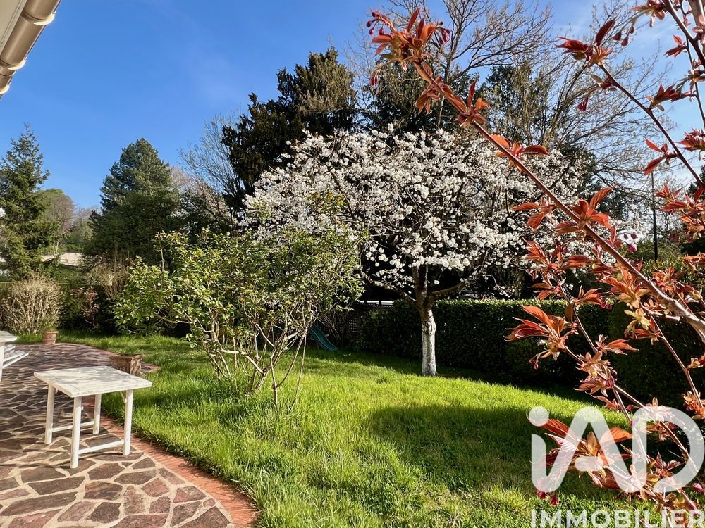 � vendre  Maison Le Mesnil-le-Roi (78600)