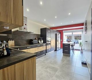  Maison � vendre 5 pi�ces 180 m�