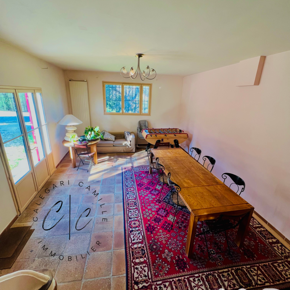 � vendre  Maison Le Revest-les-Eaux (83200)