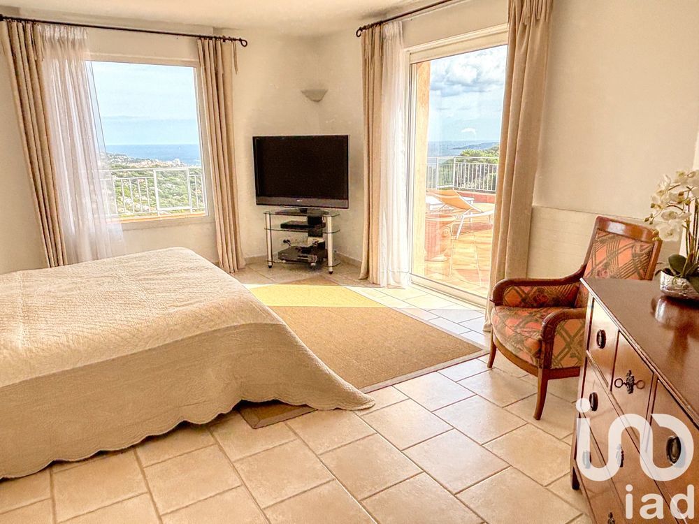 � vendre  Maison Sainte-Maxime (83120)