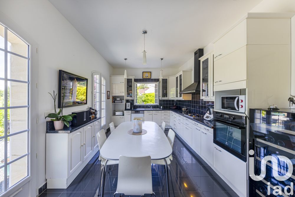 � vendre  Maison Nesles-la-Vall�e (95690)