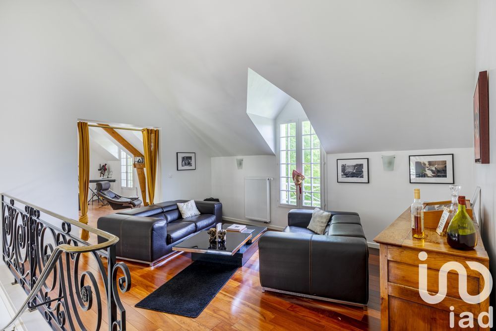 � vendre  Maison Nesles-la-Vall�e (95690)