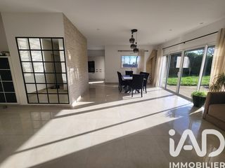  Maison � vendre 8 pi�ces 200 m�