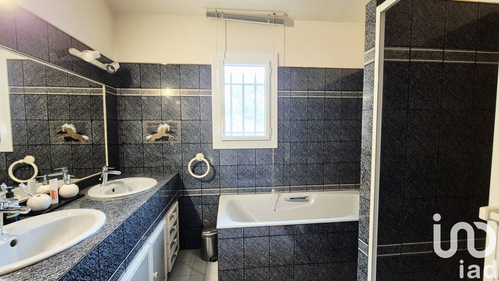 � vendre  Maison L'Isle-sur-la-Sorgue (84800)