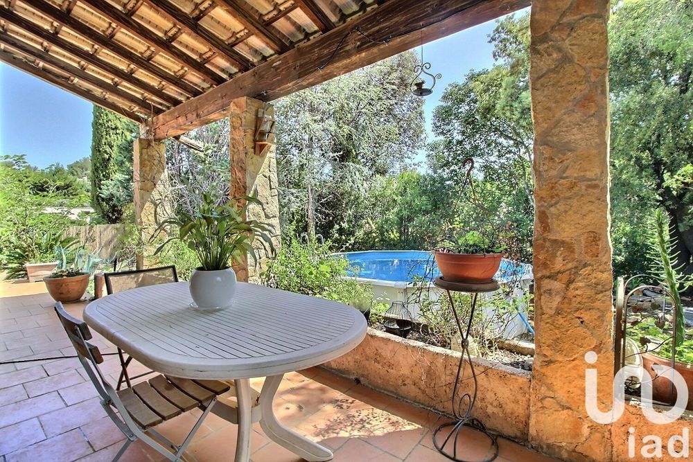 � vendre  Maison La Cadi�re-d'Azur (83740)