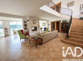  Maison � vendre 8 pi�ces 370 m�