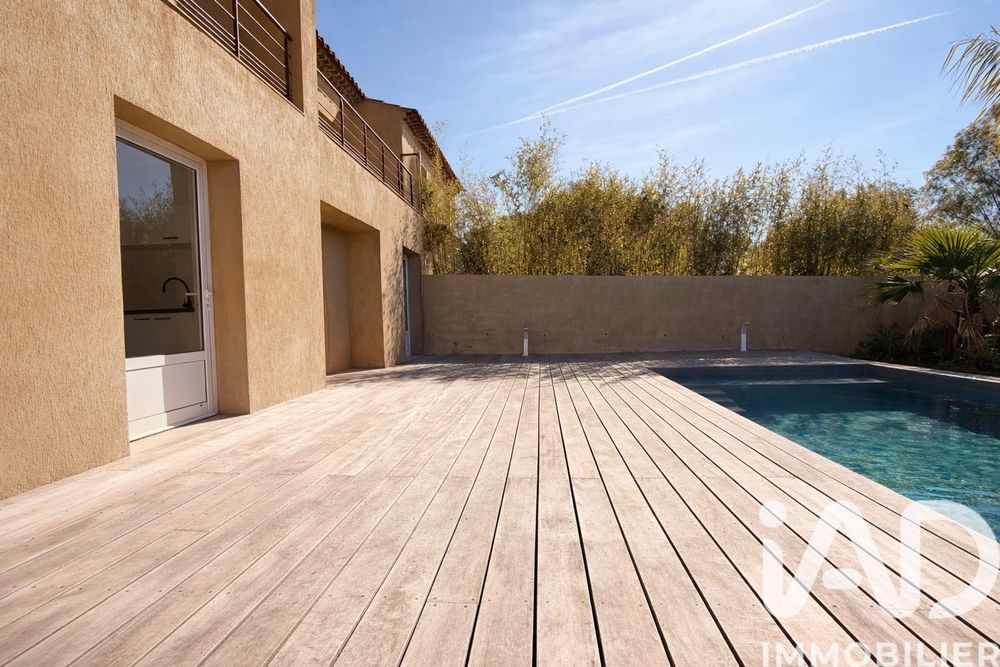 � vendre  Maison Carqueiranne (83320)