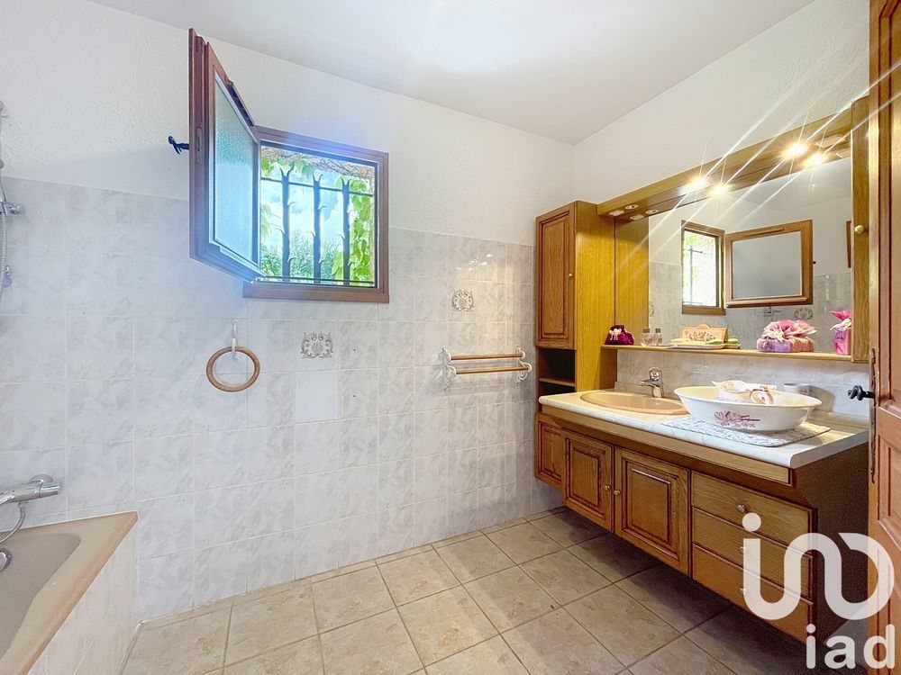 � vendre  Maison Saint-Rapha�l (83700)