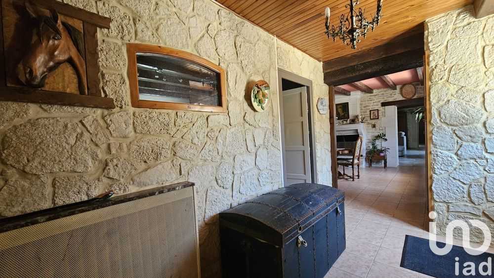 � vendre  Maison Villefagnan (16240)