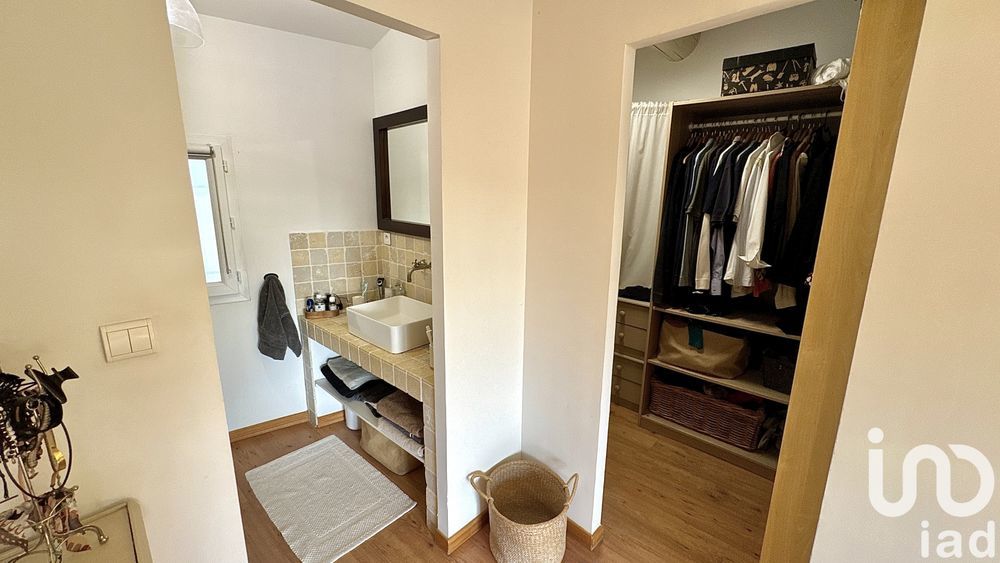 � vendre  Maison Uchaux (84100)