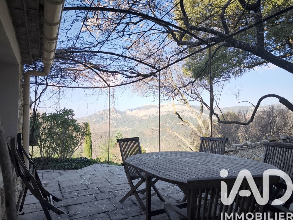 � vendre  Maison La Roque-Alric (84190)