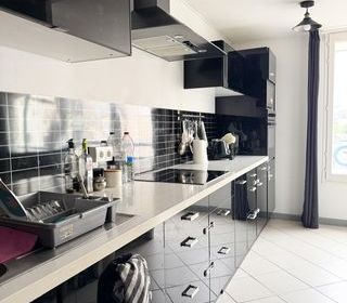  Appartement � vendre 5 pi�ces 93 m�