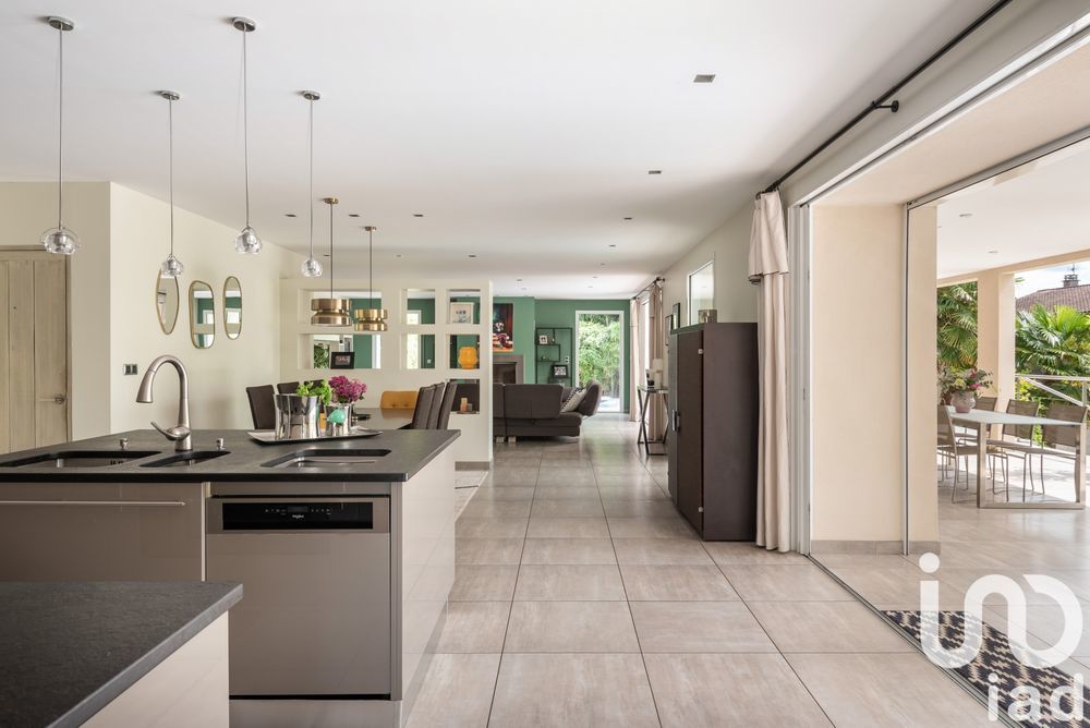 � vendre  Villa Fontanil-Cornillon (38120)