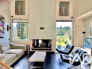  Villa � vendre 7 pi�ces 210 m�