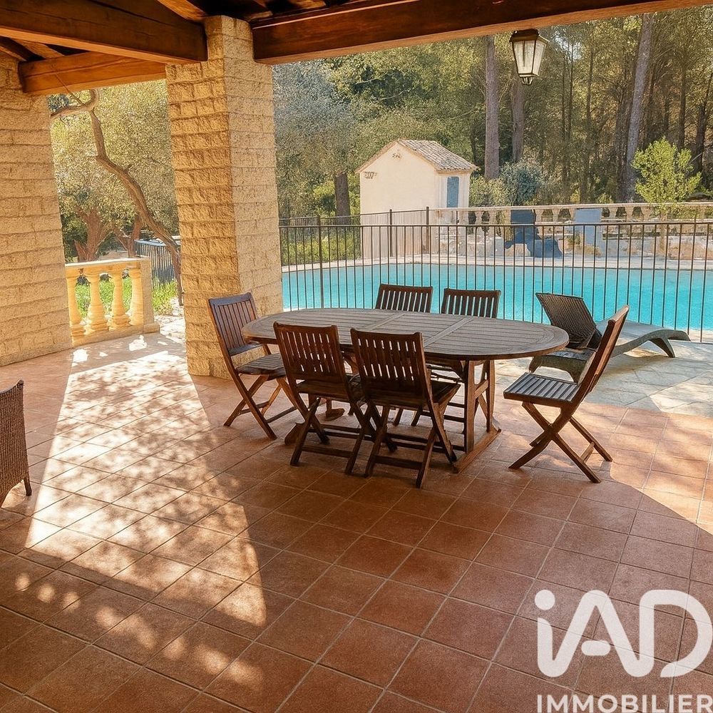 � vendre  Maison Grans (13450)