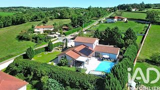  Maison � vendre 8 pi�ces 236 m�