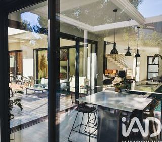  Villa � vendre 6 pi�ces 220 m�