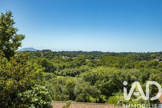  Maison � vendre 6 pi�ces 203 m�