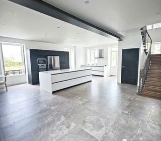  Propri�t�/ch�teau � vendre 6 pi�ces 215 m�