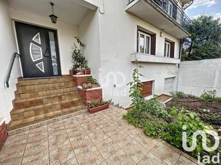  Maison � vendre 9 pi�ces 220 m�