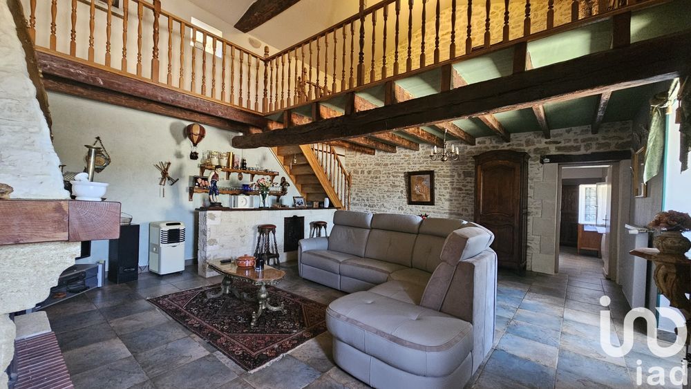 � vendre  Maison Villefagnan (16240)
