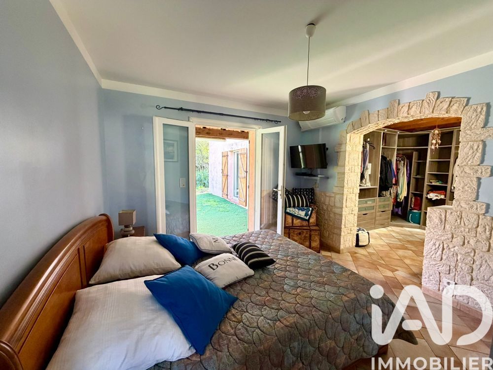 � vendre  Maison Saint-Zacharie (83640)