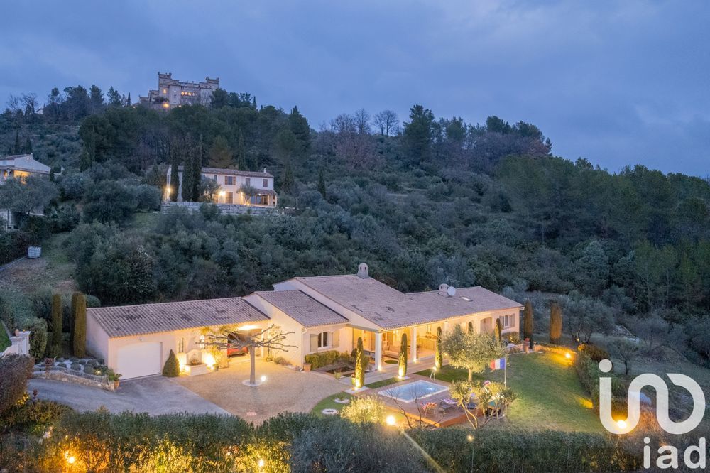 � vendre  Maison Tourrettes (83440)