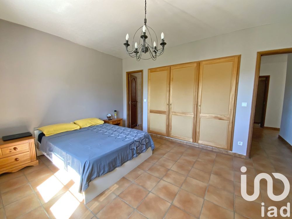 � vendre  Maison Pourri�res (83910)