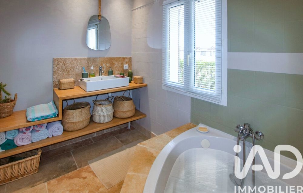 � vendre  Maison Sarrians (84260)