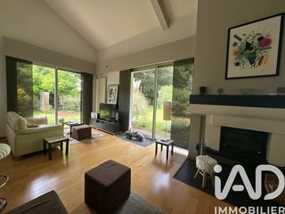  Maison � vendre 9 pi�ces 245 m�