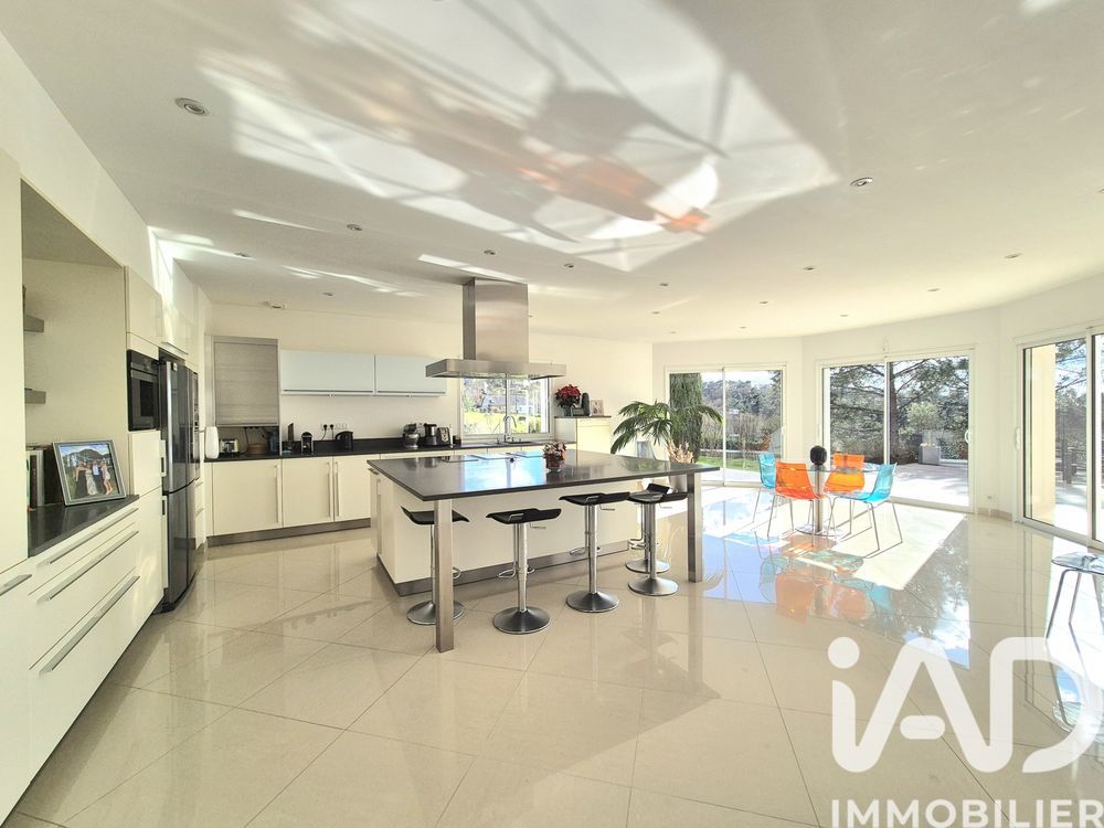 � vendre  Villa Cosnac (19360)